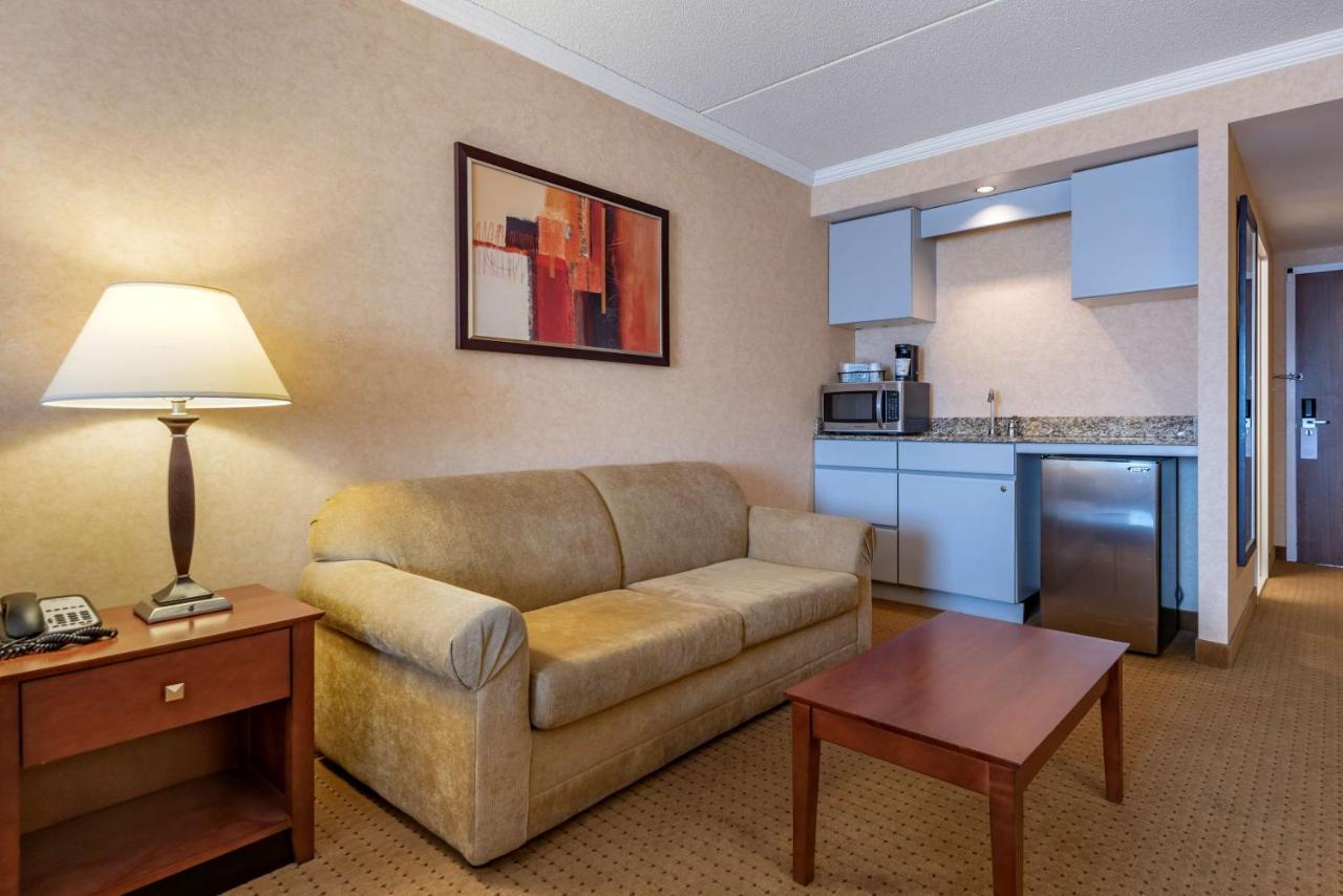 Best Western Plus Oswego Hotel And Conference Center Esterno foto