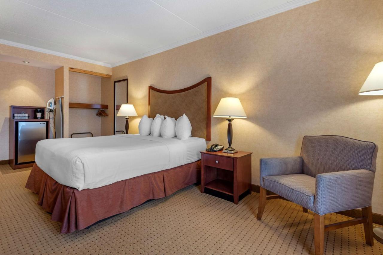 Best Western Plus Oswego Hotel And Conference Center Esterno foto