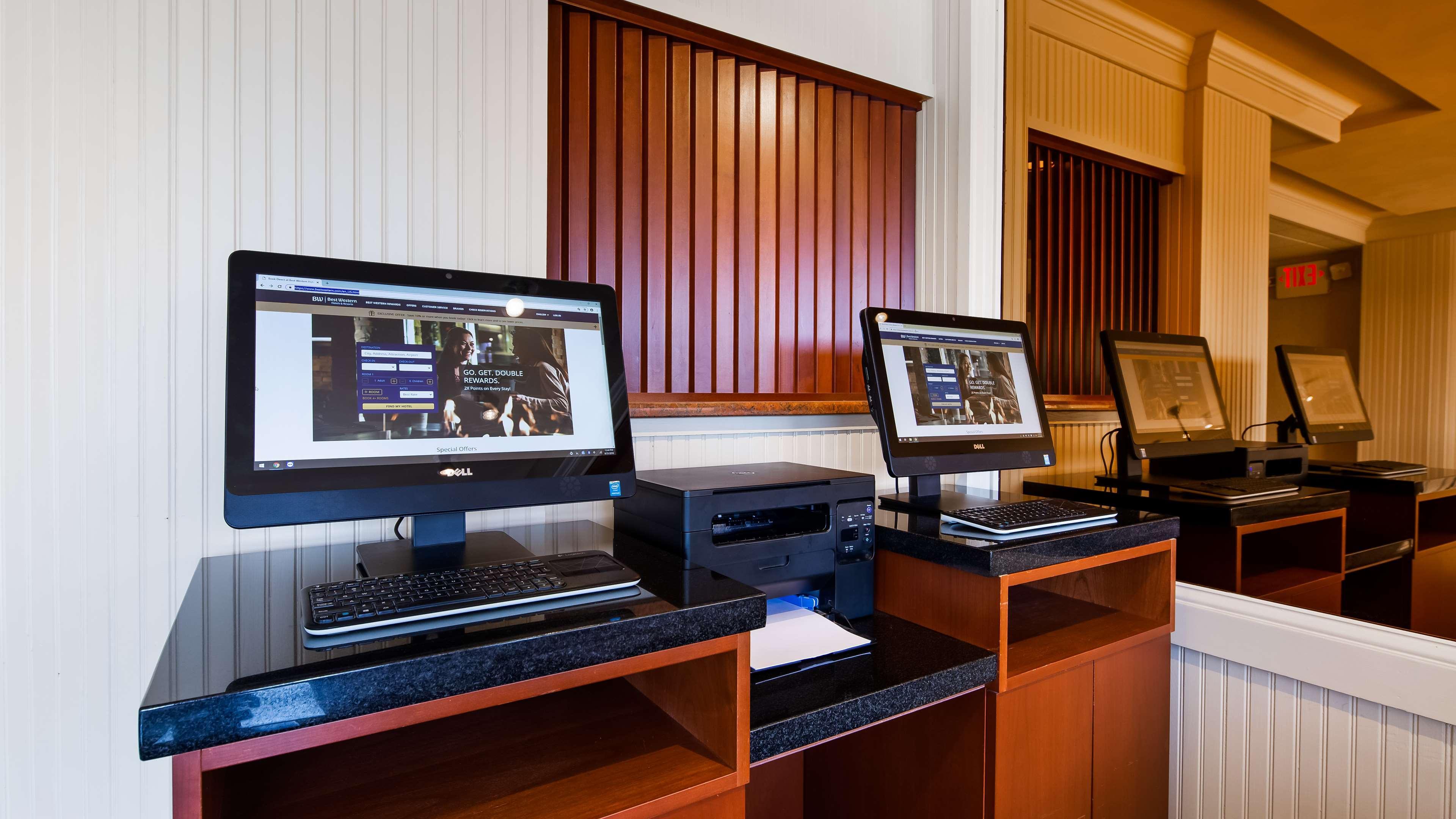 Best Western Plus Oswego Hotel And Conference Center Esterno foto